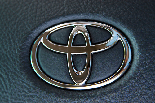 Toyota piensa que el futuro esta en el motor eléctrico