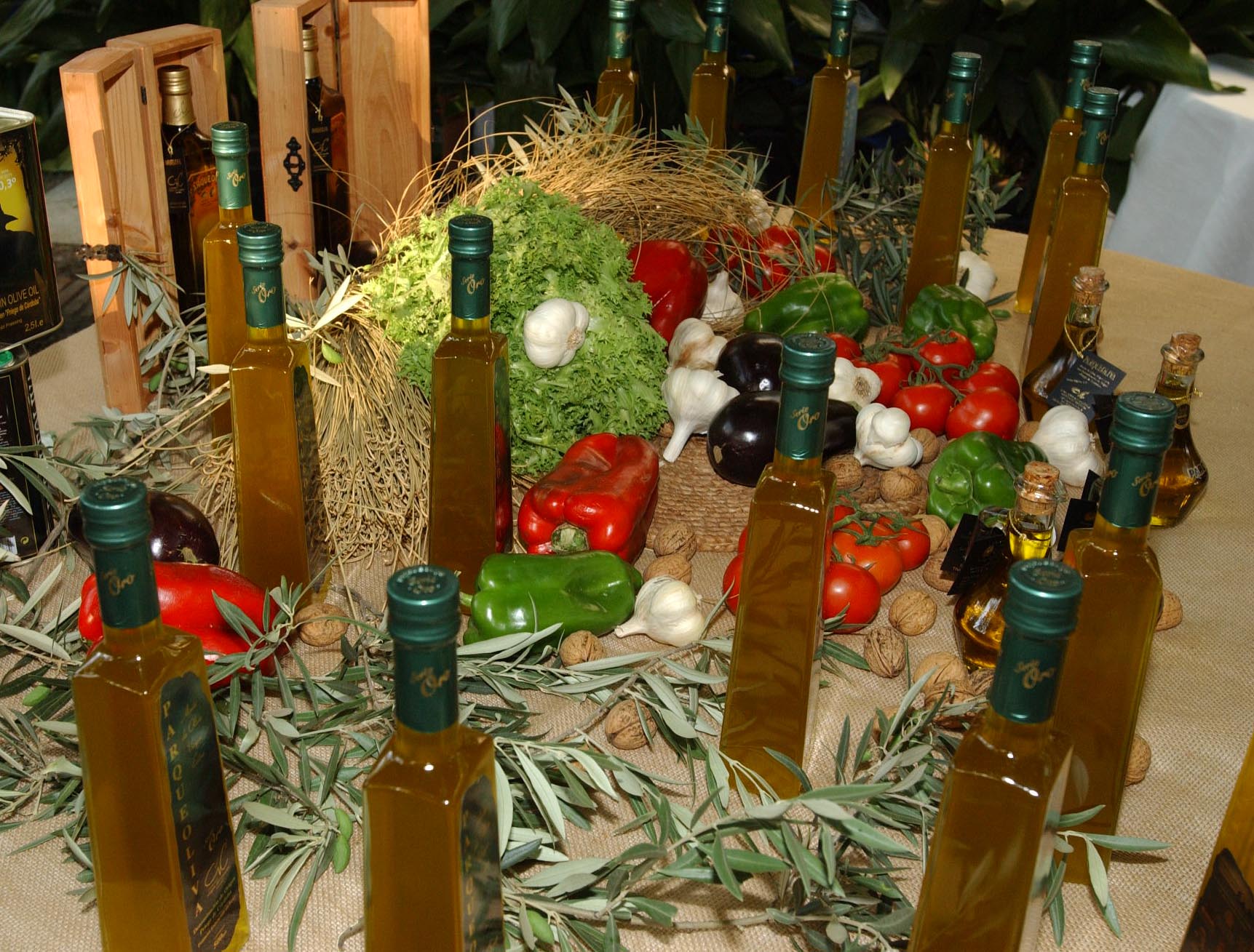 Medio Ambiente convoca el premio Mejor aceite de oliva 2013-2014