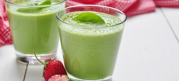 ‘Recetas Ecológicas’: Batido “verde” con crema de avellanas con cacao