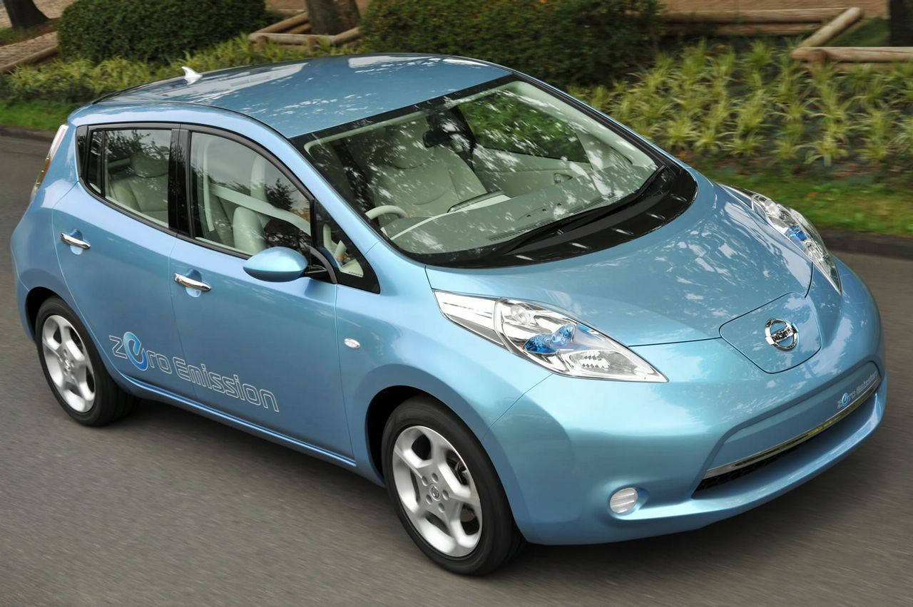 Nissan recibe 1.500 pedidos del eléctrico Leaf en Europa