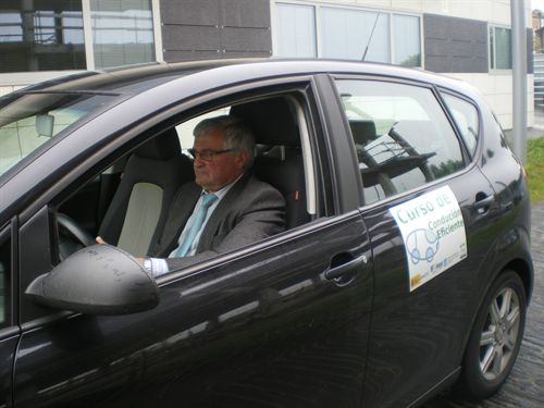 La Xunta destina más de 510.000 euros a ayudas a la compra de coches "eficientes"