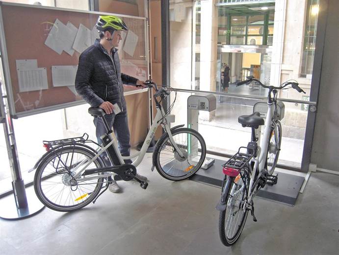 Pamplona arrancará tres bases con bicicletas eléctricas