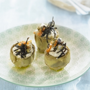Recetas Ecológicas: Alcachofas escabechadas con cremoso de algas y vinagreta de verduras