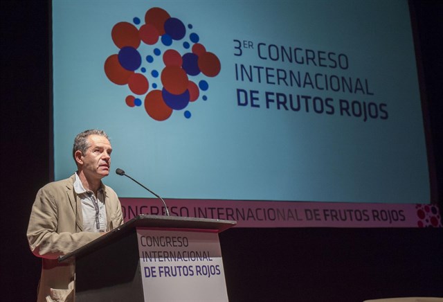 La sostenibilidad y la salubridad de los berries centra la última jornada del Congreso de Frutos Rojos en Huelva
