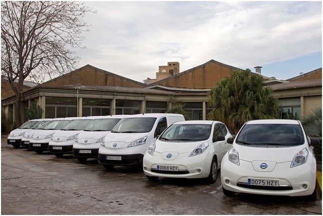 Nissan entrega 13 coches eléctricos a Urbaser