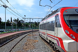 Tecnología española para recargar coches eléctricos con la energía sobrante de los trenes