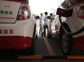 China readies 10 million EV parking spots by 2020: executive