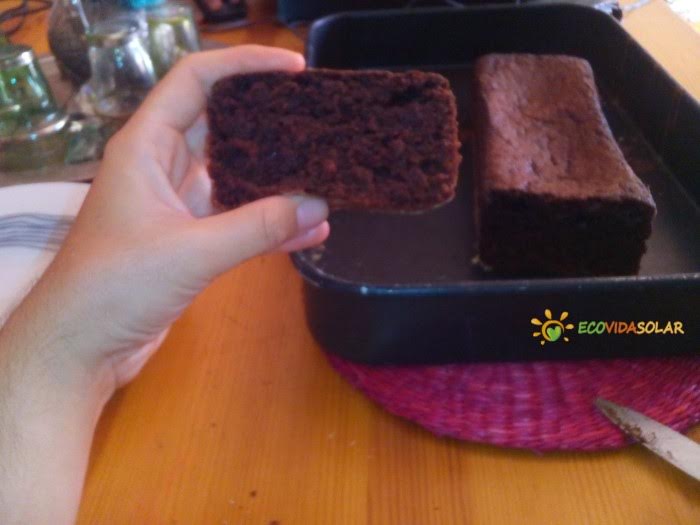 ‘Recetas Caseras y Ecológicas’: Bizcocho de chocolate vegano (SIN ELECTRICIDAD)