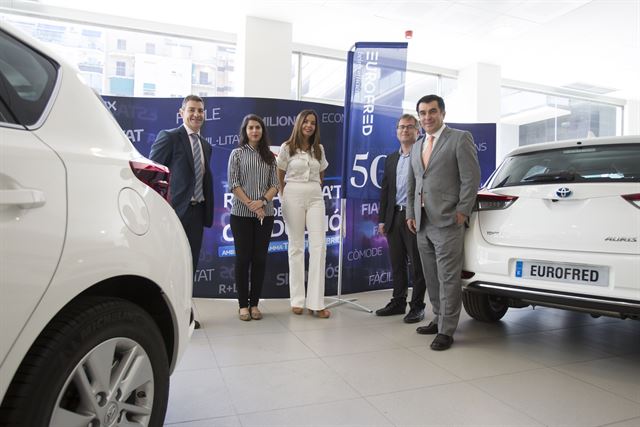 Toyota entregará un centenar de híbridos a Eurofred