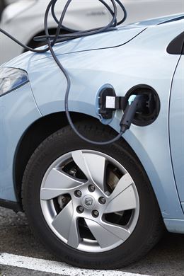 Alemania da luz verde a los incentivos a la compra de coches eléctricos