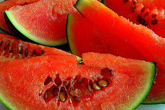 Desarrollan pimientos más digestivos y sandías de colores