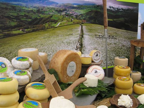 La tabla de quesos de los Valles Pasiegos recoge la "personalidad diferenciada" de estos productos