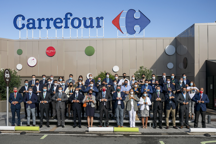 Carrefour firma con 50 fabricantes un pacto sobre transicion alimentaria