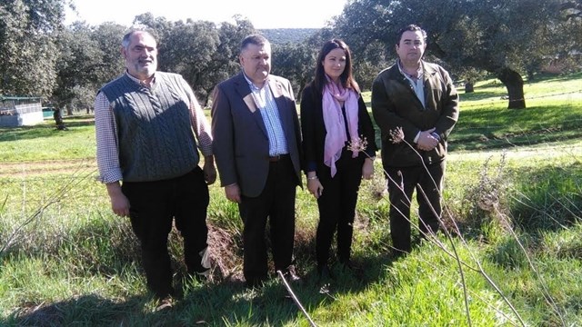 La Junta valora los patés ecológicos que elabora La Patería de Sousa
