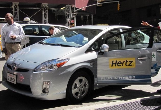 Hertz alquila coches eléctricos e híbridos