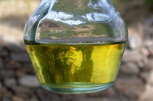 El precio de la garrafa de aceite de oliva virgen extra varía hasta un 75%
