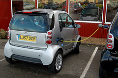 Sevilla instalará 75 puntos de recarga de vehículos eléctricos