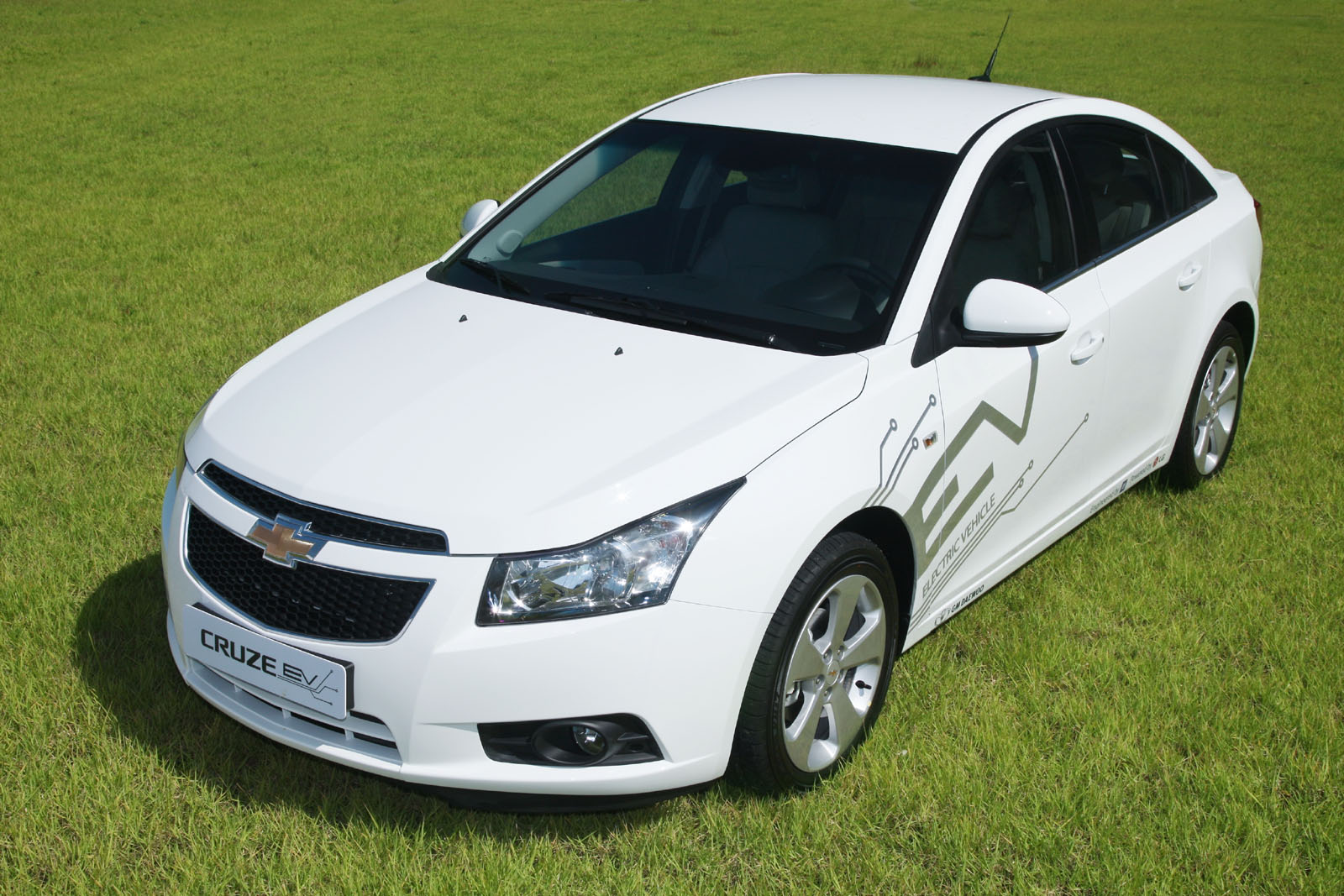 GM anuncia planes para probar la versión eléctrica del Chevrolet Cruze