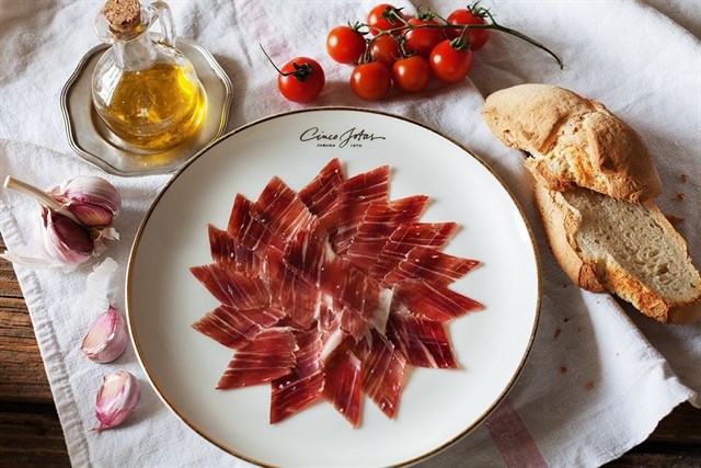 El jamón ibérico Cinco Jotas bueno para el corazón