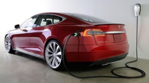 Tesla S P85 D