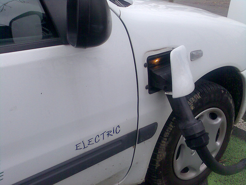 El Gobierno catalán subvencionará puntos de recarga para vehículos eléctricos