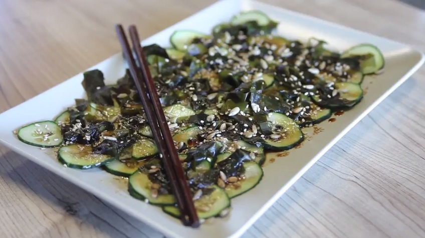Recetas Ecológicas: Ensalada de algas y pepino (ver VIDEO)