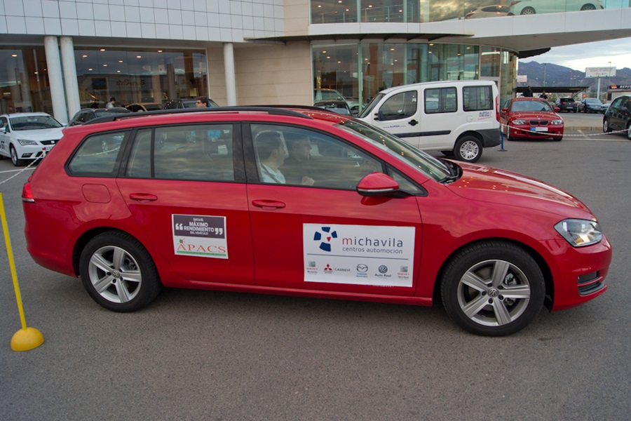 Selección de los componentes del Equipo f2e-UJI que participará en el campeonato EcoSeries 2014