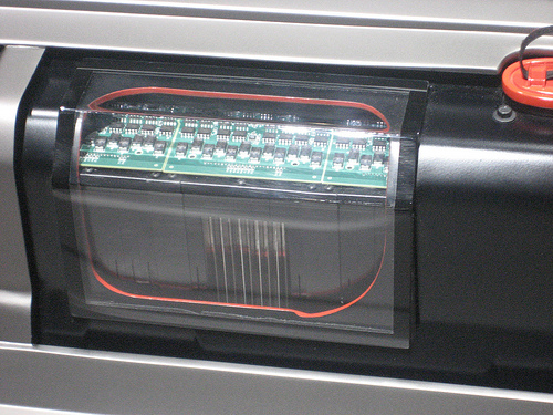 Industria confirma que Vigo es "la ciudad candidata" para albergar una fábrica de baterías de litio para coche eléctrico