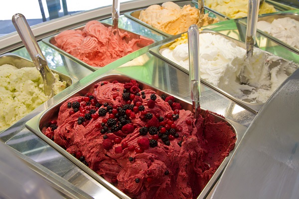 Helados artesanales con ingredientes 100% naturales en Peal de Becerro