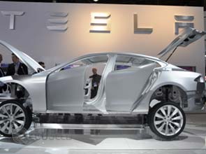 Tesla reports doubled revenues in Q1; losses keep profits at bay