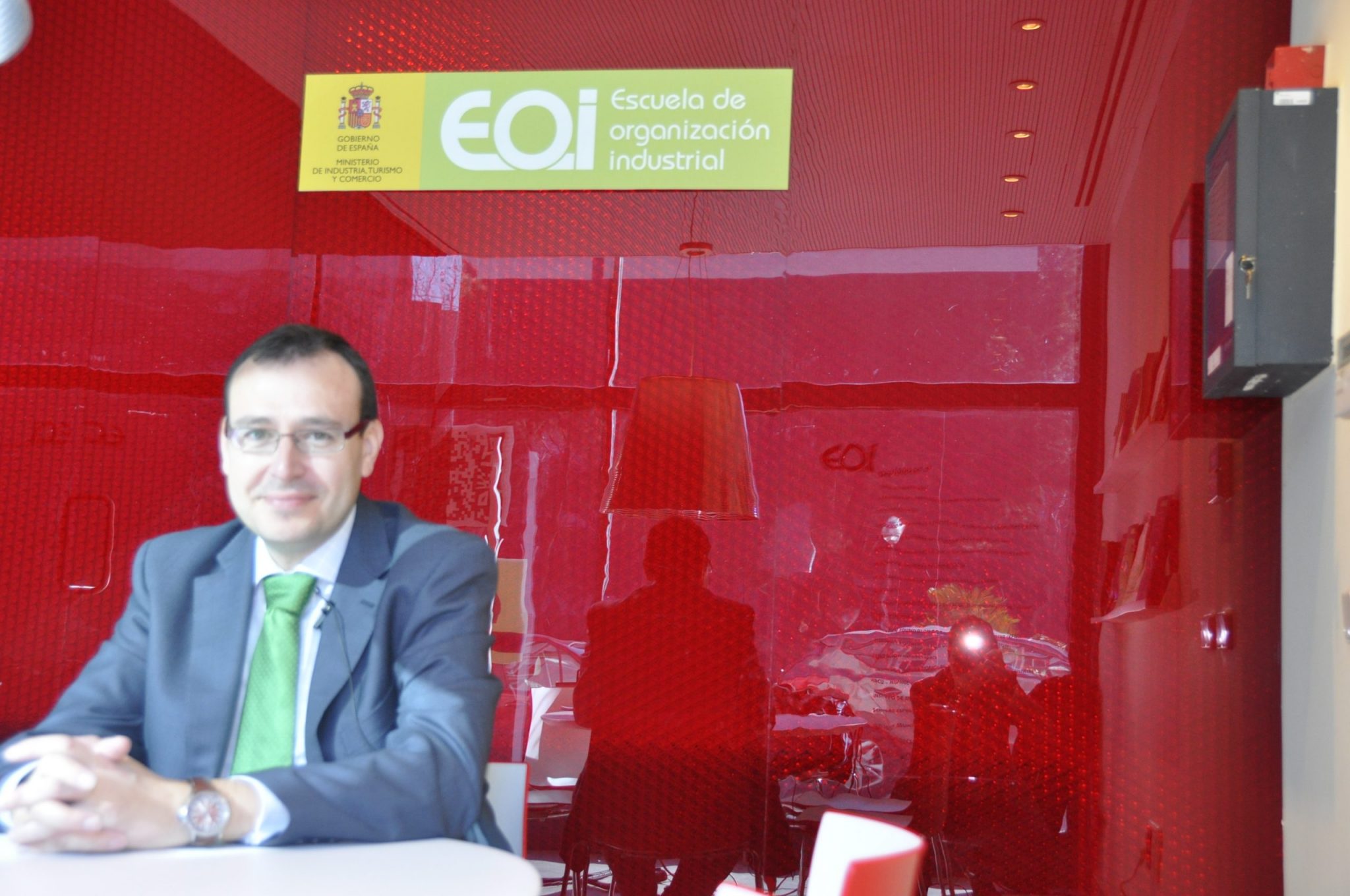 La integración del vehículo en el sector eléctrico “es el medio y no el fin”