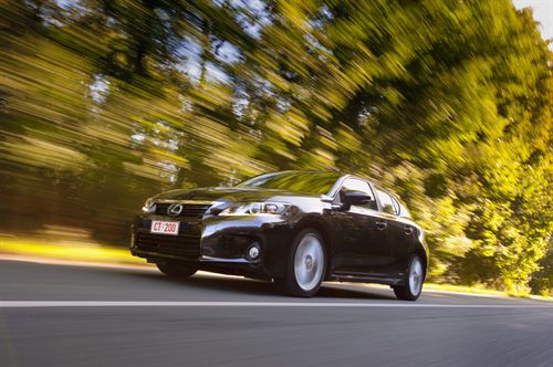 Lexus lanzará en octubre el CT 200h