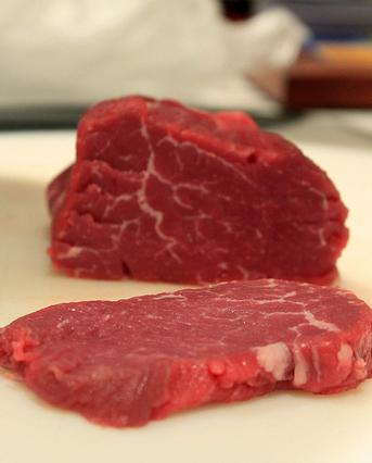 Galicia es la segunda comunidad que más carne certificada consume por persona y tiene los precios medios más económicos