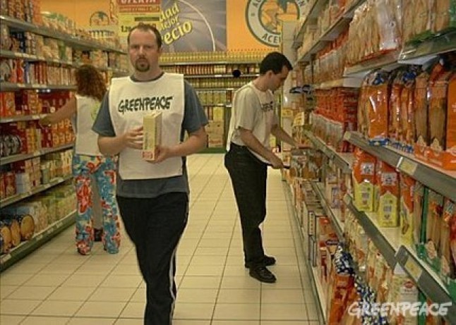 Nestlé se niega a dar garantías de ausencia de transgénicos en sus productos