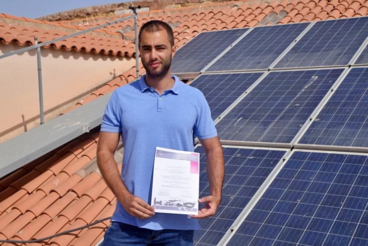 Tecnología verde en un sistema de monitorización de energía fotovoltaica