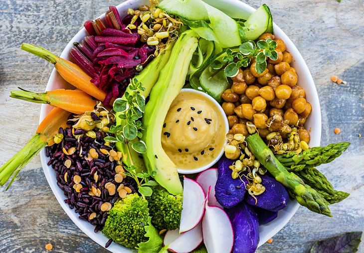 Bol vegetariano de coco