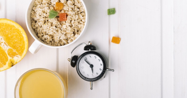 La hora a la que comes influye