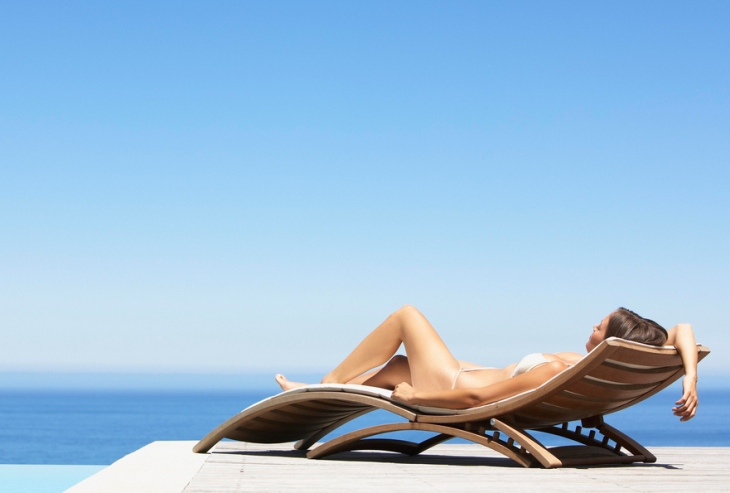 Si tomas el sol durante más media hora seguida