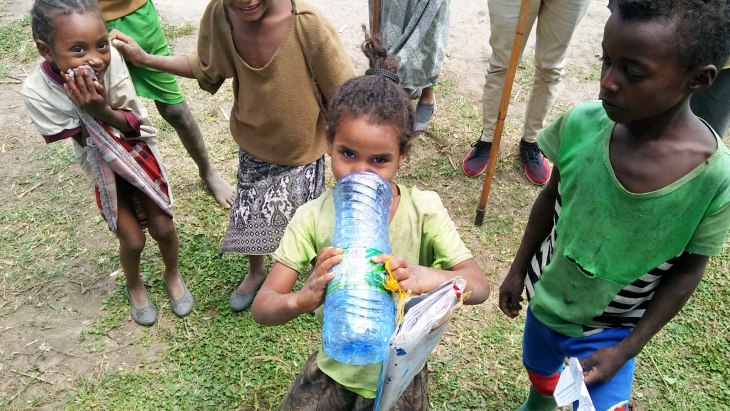 Tecnología verde para llevar agua potable a zonas rurales de Etiopía