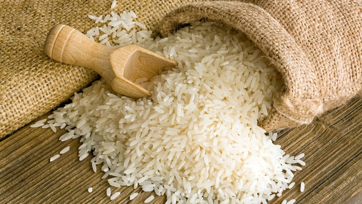 Mucho cuidado con el plástico indetectable en el arroz