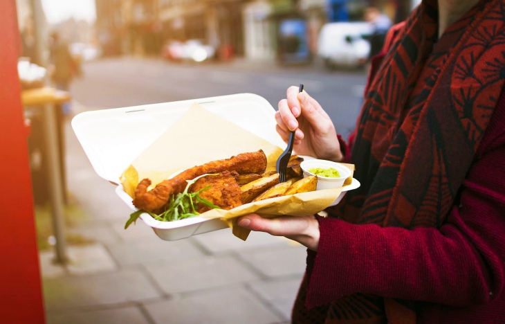 Algunos envases con productos peligrosos del plástico pueden contaminar los alimentos