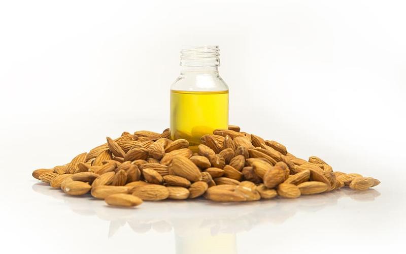 Aceite de almendras: nutritivo, fortificante y ecológico