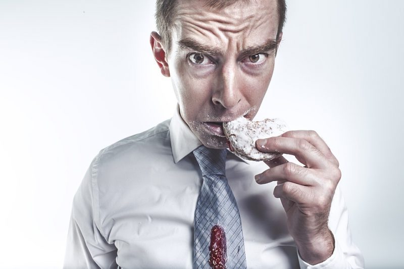 Los españoles comemos MUY mal