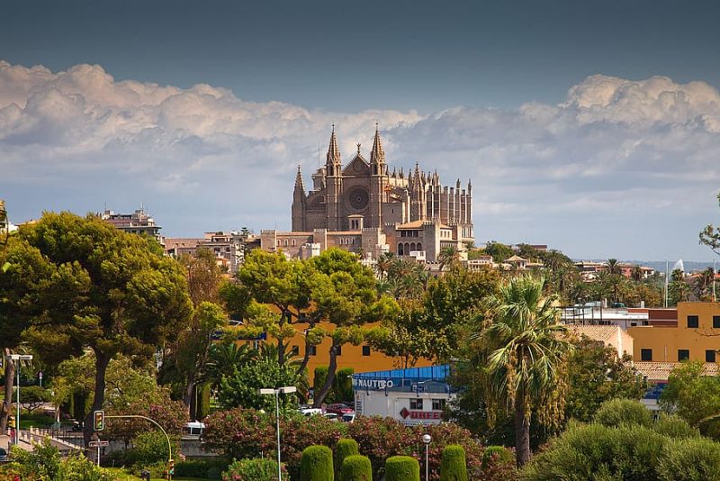 cathedral palma mallorca church e1678876913927