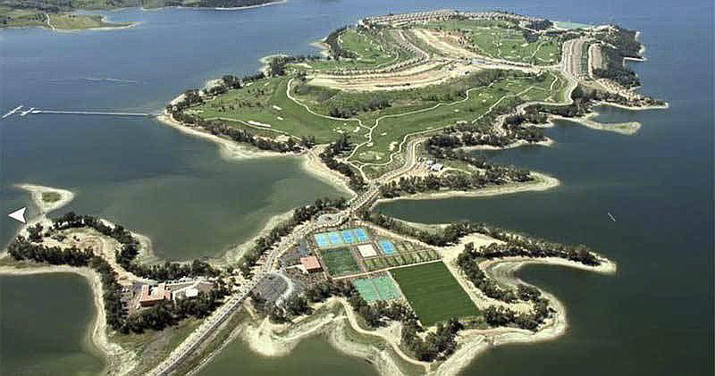 Paran la demolición de la urbanización Isla Marina de Valdecañas