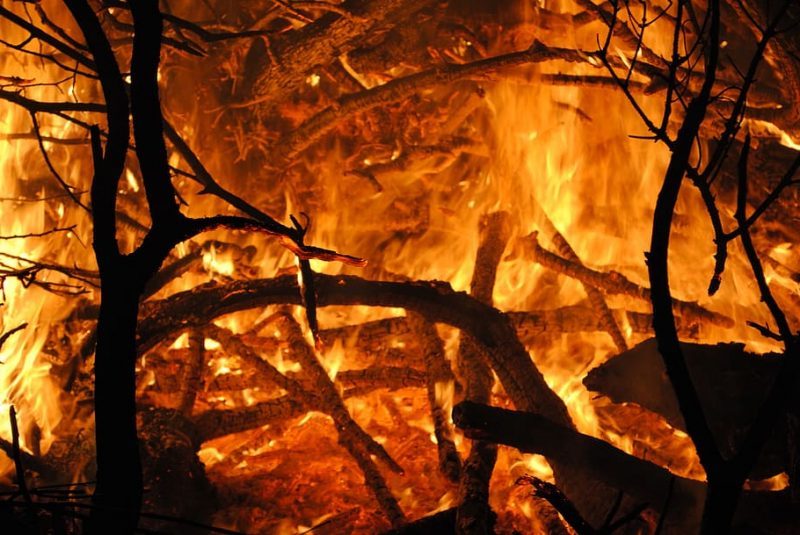 Humo de incendios afecta más a la salud de los indígenas