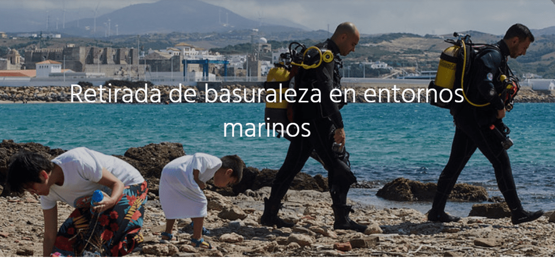 Retirada de basuraleza en entornos marinos