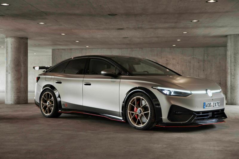 Volkswagen presentó en Locarno el concept ID.X Performance