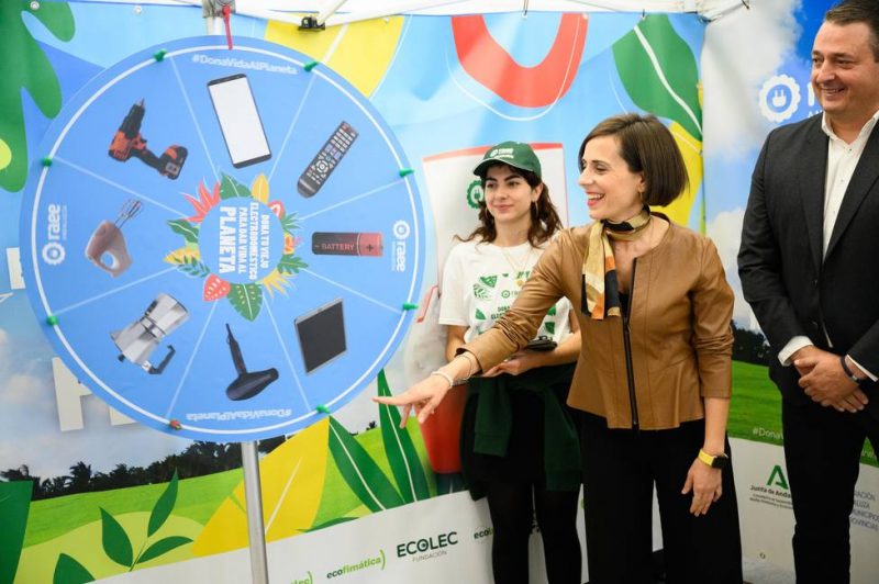 Almería: Campaña 'Dona Vida Al Planeta' promovida por RAEE