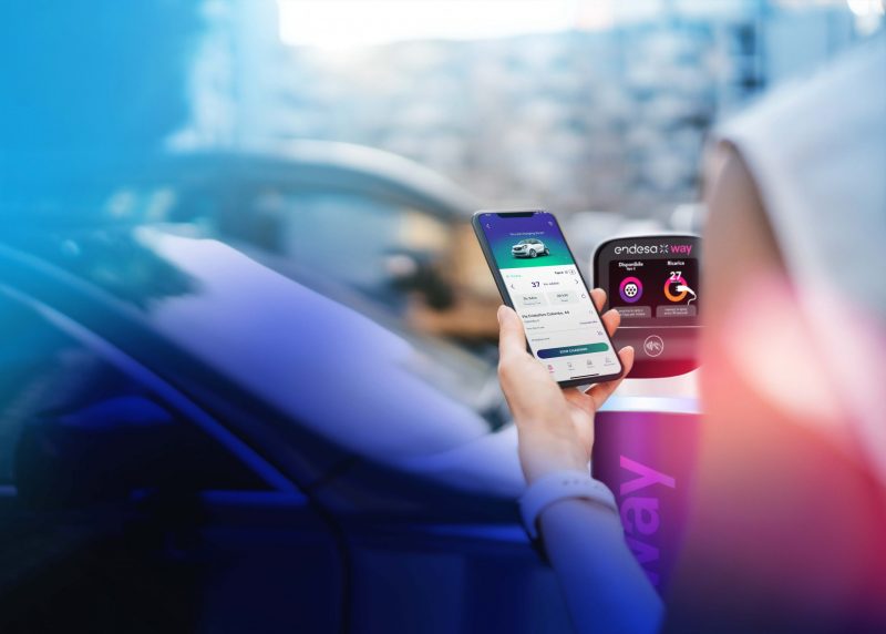 Endesa y Cepsa 'alianza' para la recarga de la movilidad eléctrica